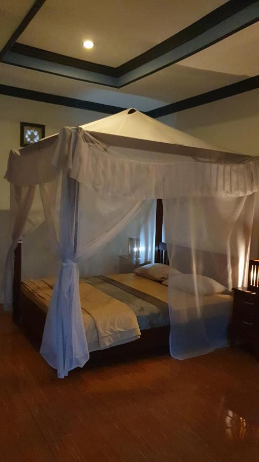 Five Time Home Stay Gili Air Eksteriør billede