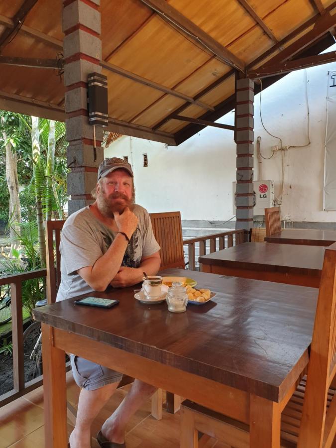 Five Time Home Stay Gili Air Eksteriør billede
