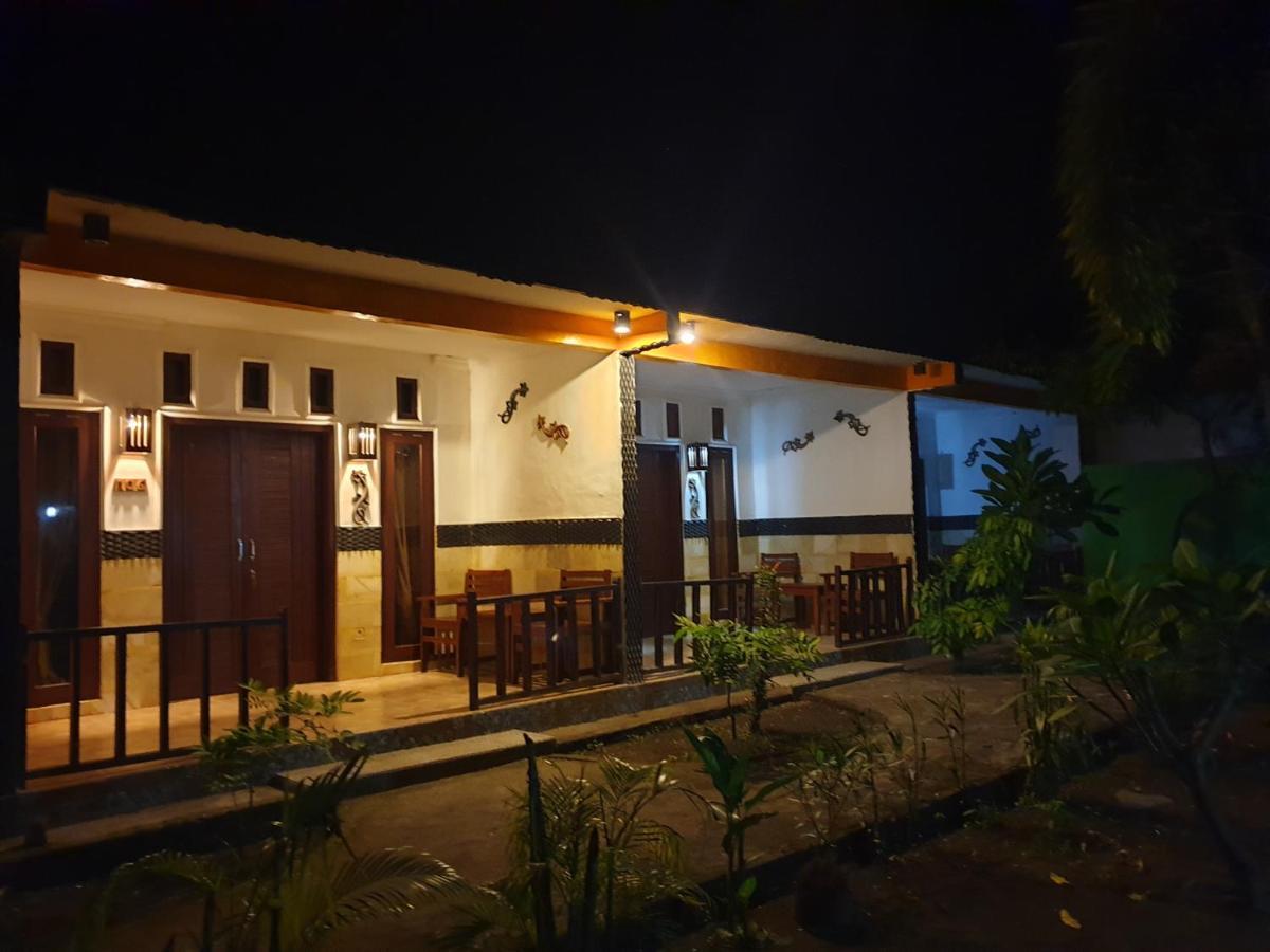 Five Time Home Stay Gili Air Eksteriør billede