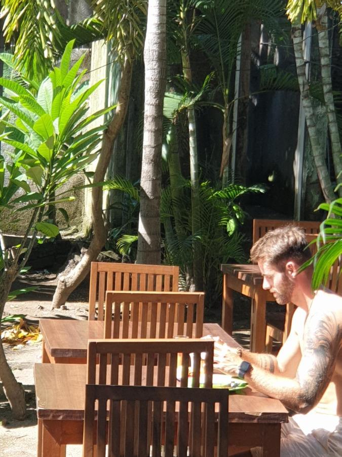 Five Time Home Stay Gili Air Eksteriør billede